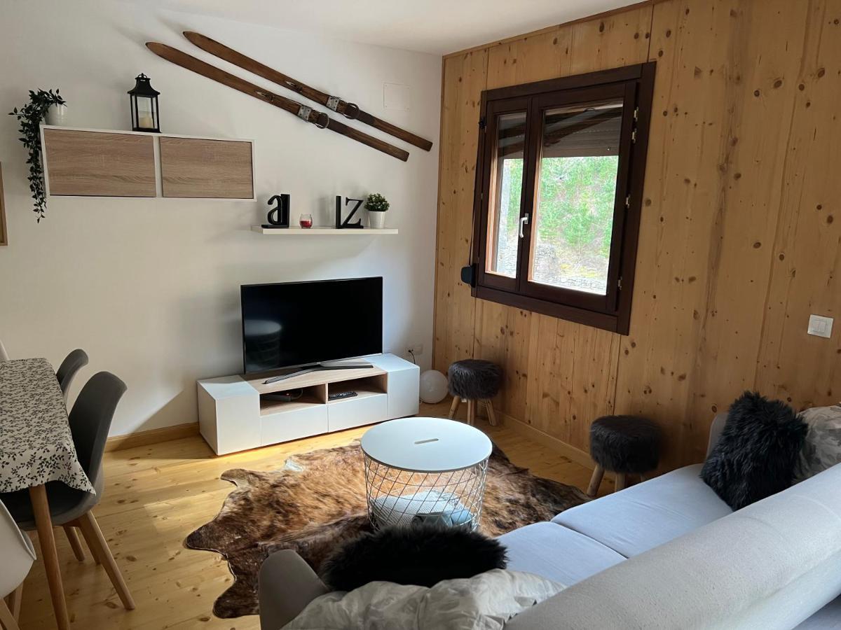 Apartamento Luga كاستيلو دي جاكا المظهر الخارجي الصورة